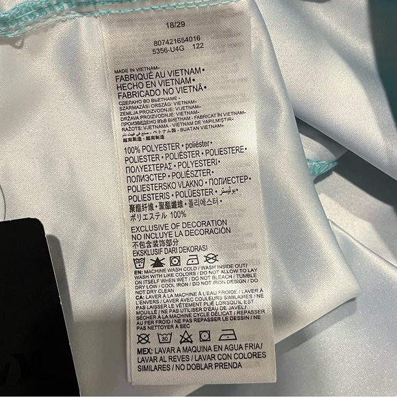 NEW Hurley Big Boy’s Hrlb Gradient Stripe
Board Shorts size 18 Blue - Picture 8 of 10